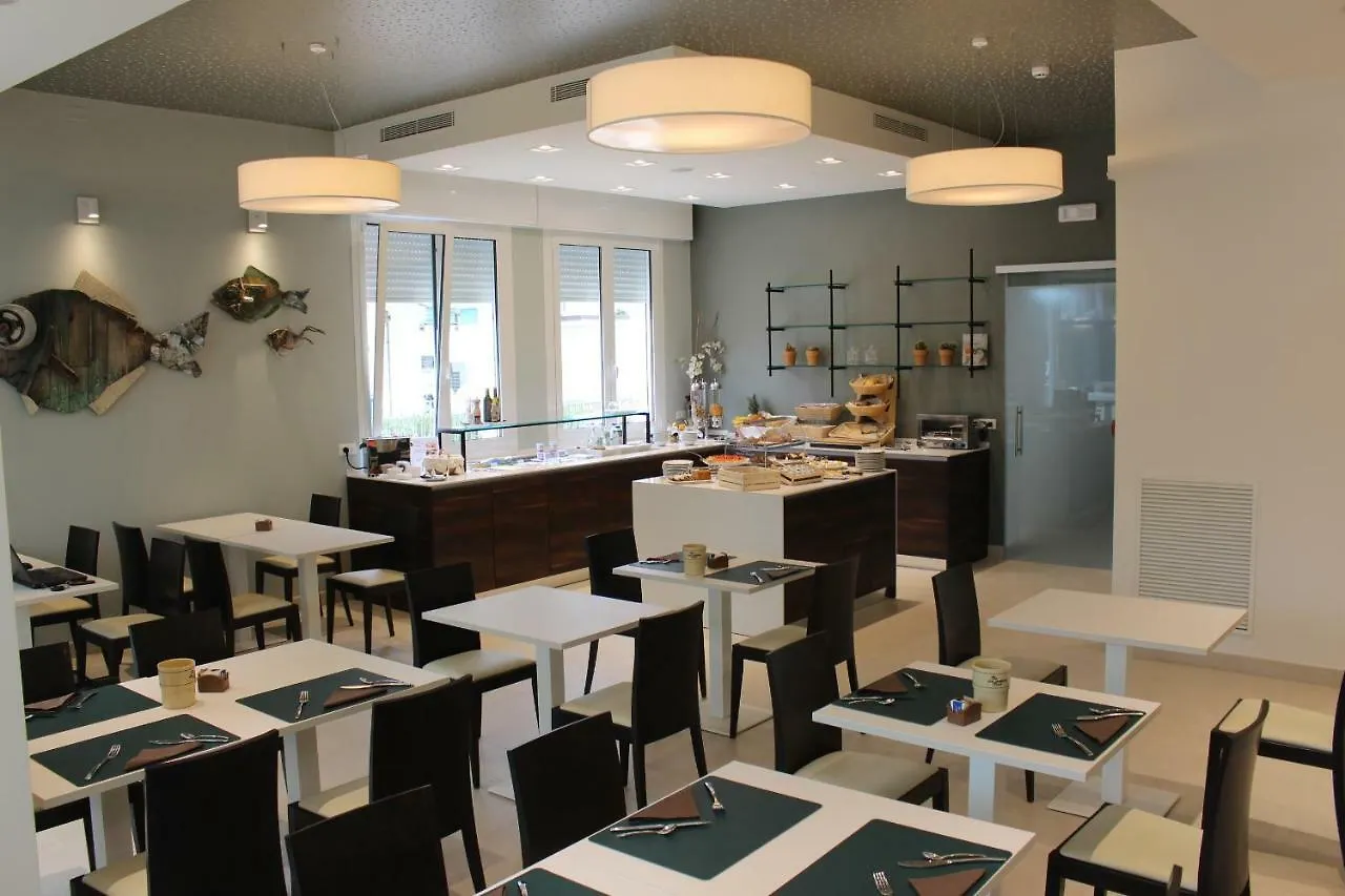 Hotel Mayer Τζεσόλο Λίντο 3*,  Ιταλία